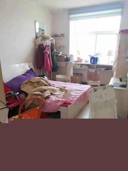 盛世家园六楼送七楼,实用面积150