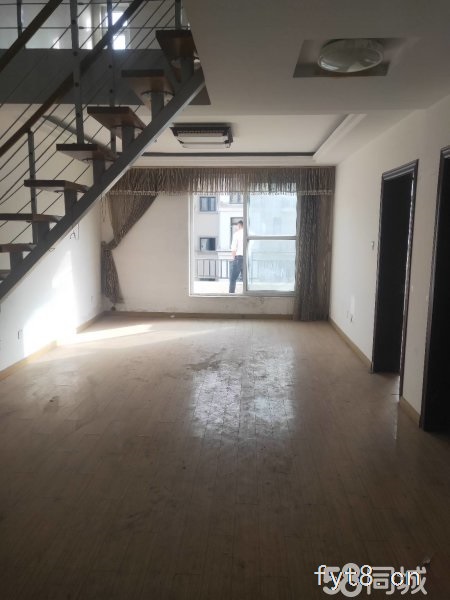 城市花园五复六 契税满五 实用面积180平方 看房有钥匙